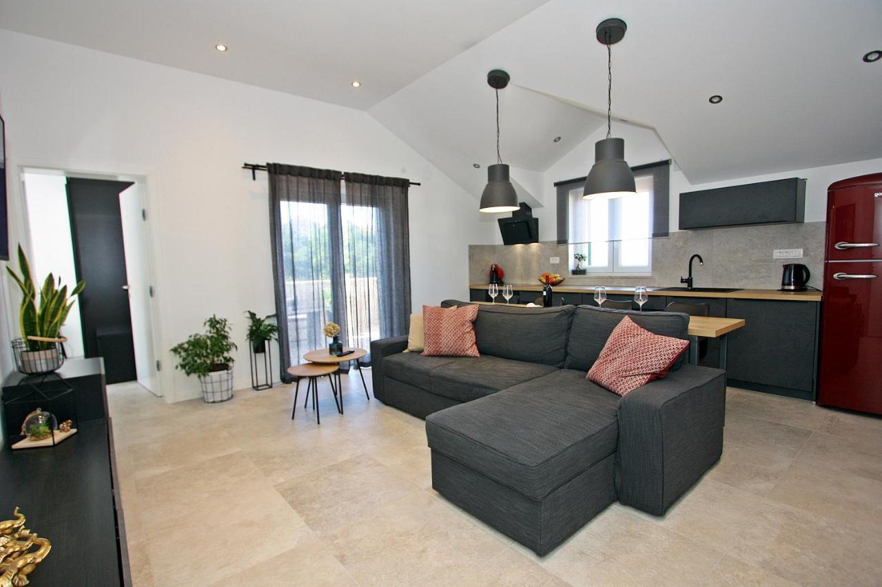 Apartman Gajka Supetar Zewnętrze zdjęcie