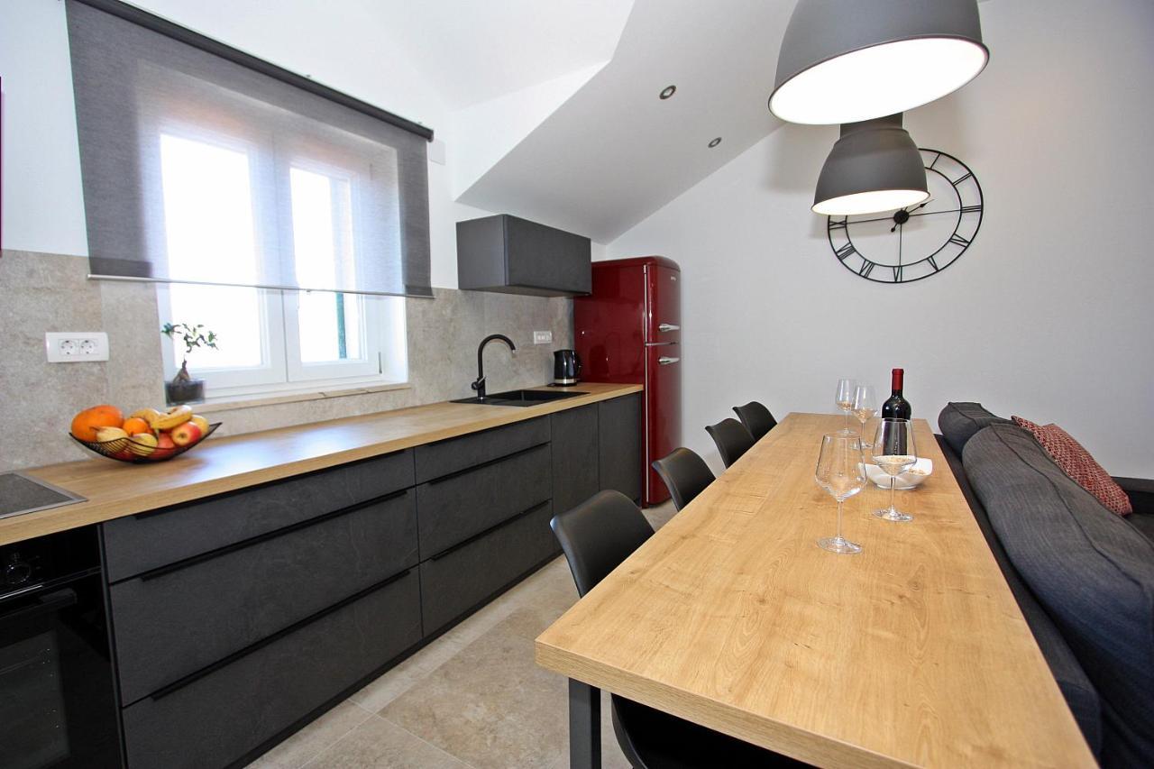Apartman Gajka Supetar Zewnętrze zdjęcie
