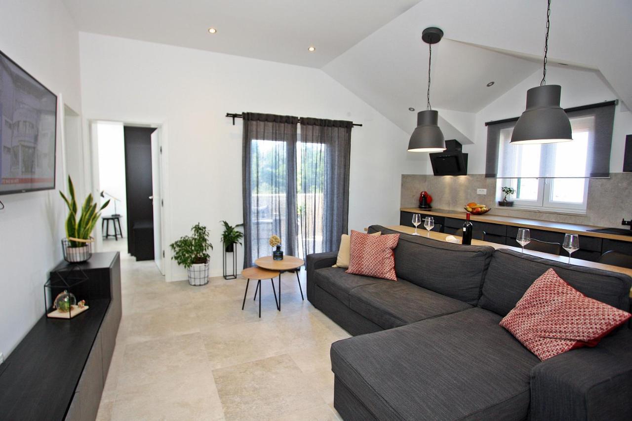Apartman Gajka Supetar Zewnętrze zdjęcie