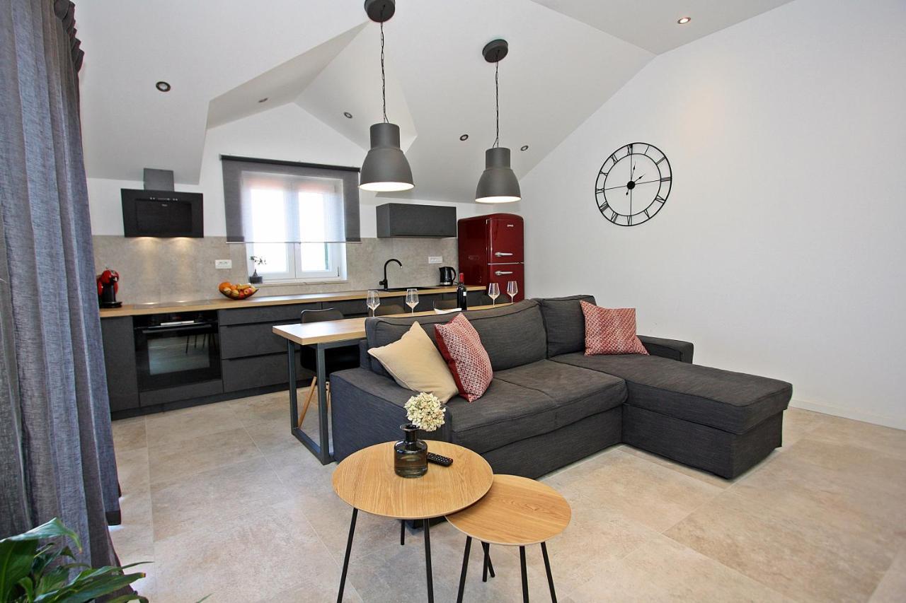 Apartman Gajka Supetar Zewnętrze zdjęcie